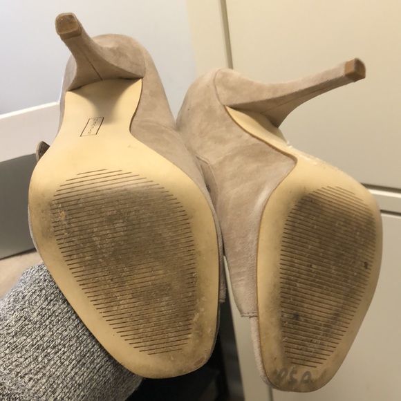 Gently worn like new suede peep toe booties - Picture 6 of 6
